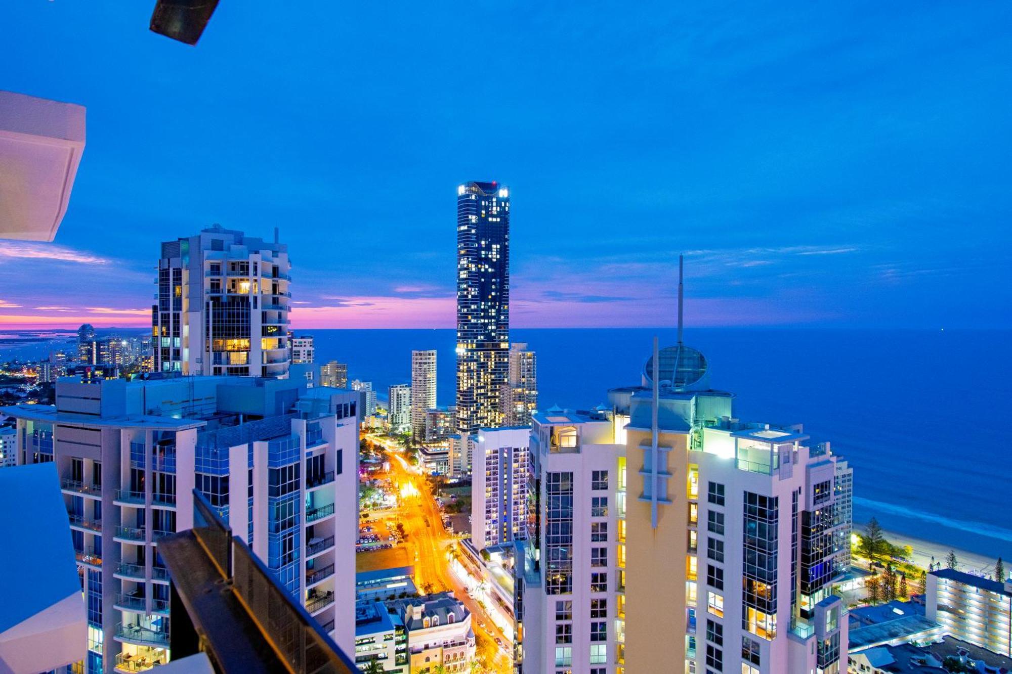 Circle On Cavill - Self Contained & Privately Managed Apartments - Wow Stay Gold Coast Exterior foto